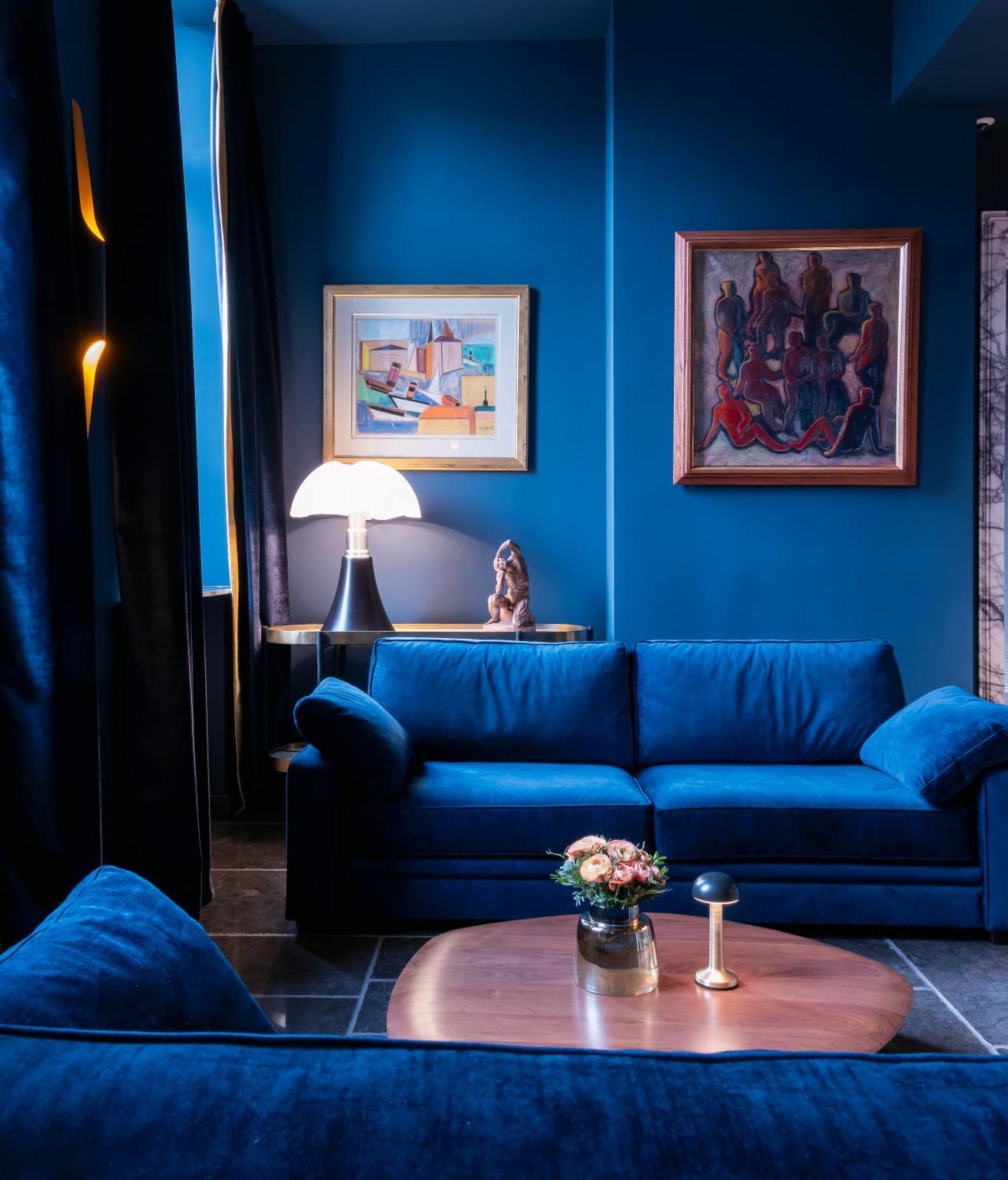 Juliana Hotel Brussels Exterior photo The Blue Room at the Hotel