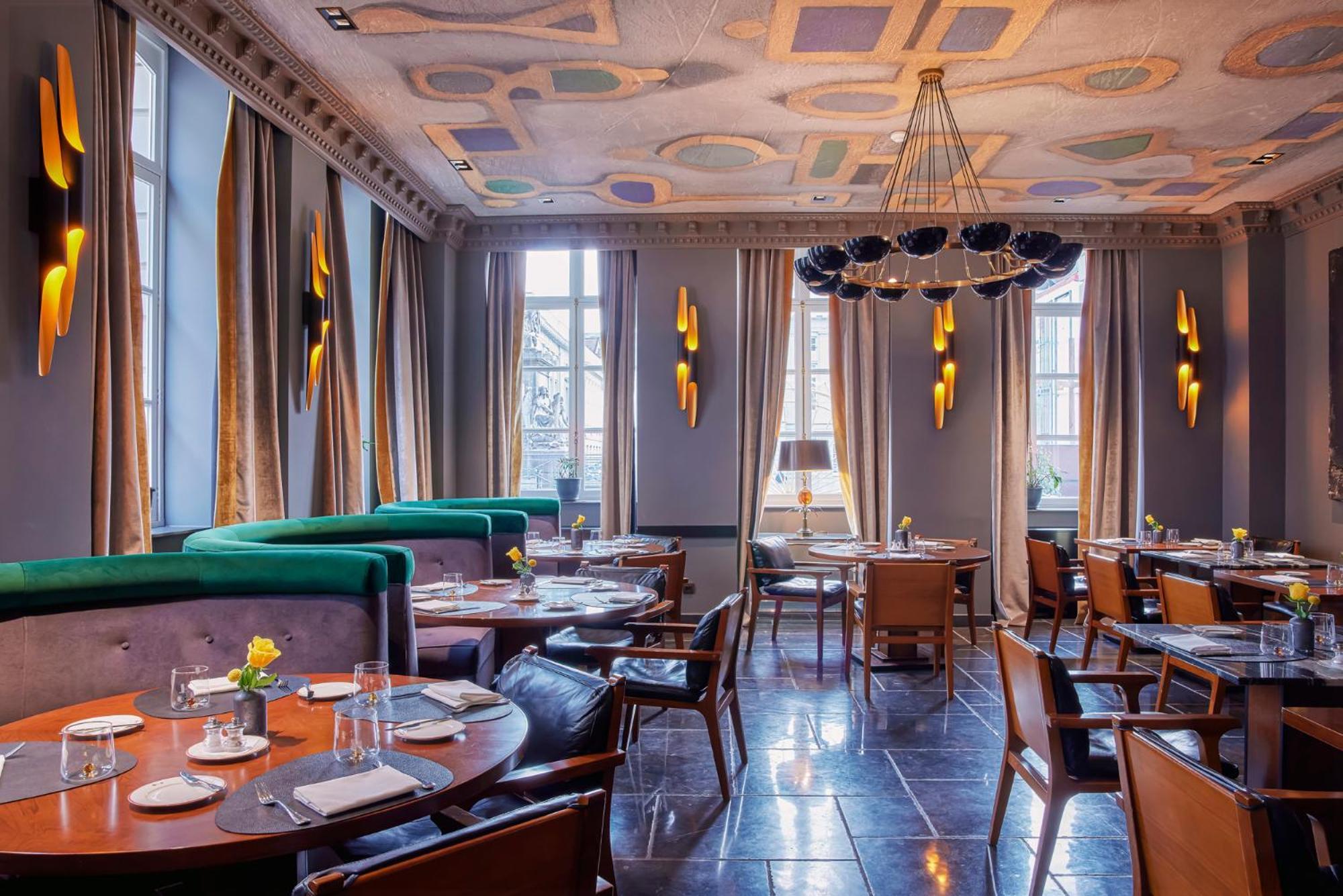 Juliana Hotel Brussels Exterior photo The dining room at the restaurant